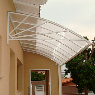 Toldo de policarbonato em Louveira